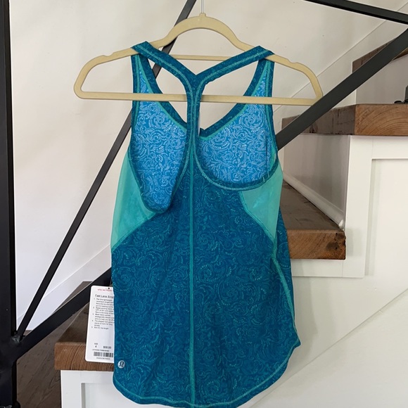 Lululemon Fast Lane Singlet Size 4 - Picture 3 of 4